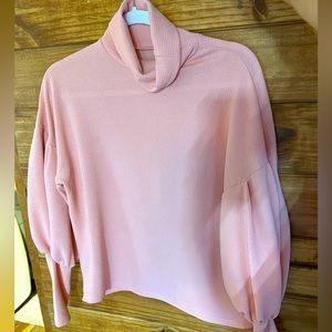 💘Women’s Pink Belle Sleeve Blouse.💘